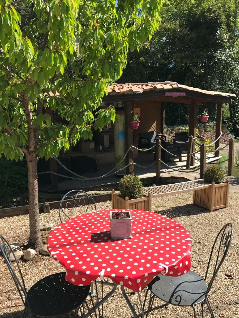 Le Moulin Du Bleufond Ξενοδοχείο Montignac-Lascaux Εξωτερικό φωτογραφία